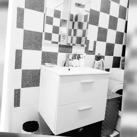 Emplacement Ideal 450 Metres Du Palais Croisette *